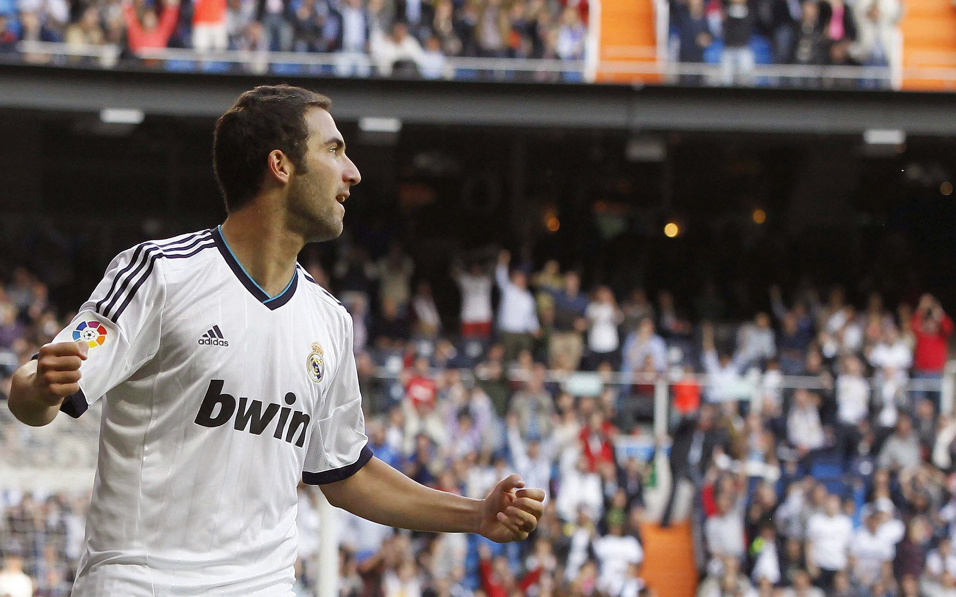 马龙带领中国男队以3_0击败韩国队，夺得男团冠军，并表示这是他最后一次参加亚运会。